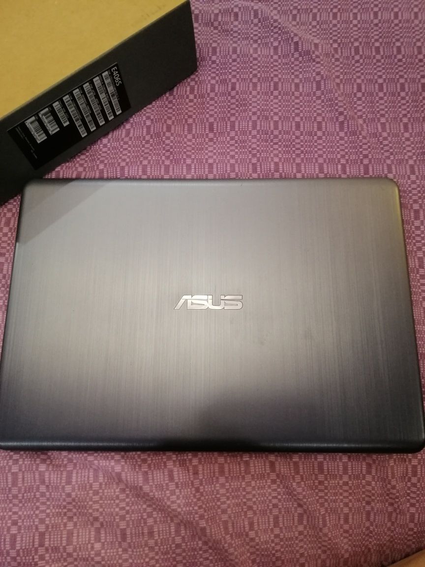 Аsus E406S VivoBook