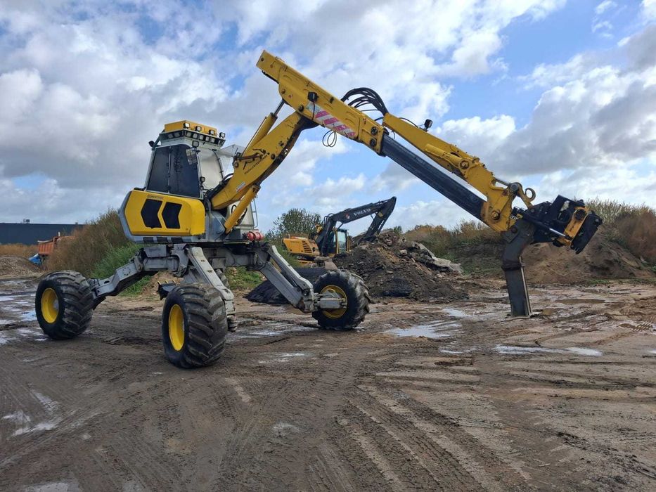 Menzi Muck Koparka Górska krocząca A91