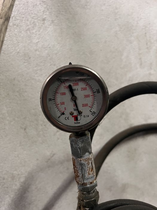 Prensa de bancada mecanico