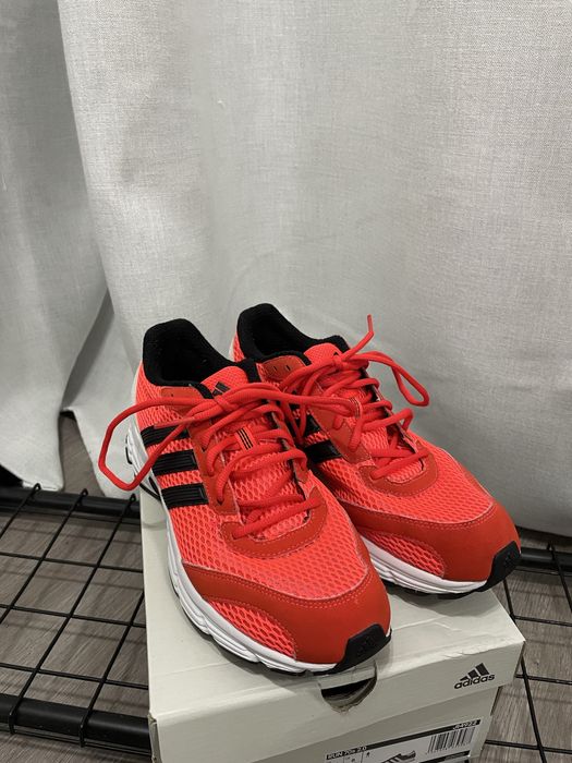 Кросівки adidas