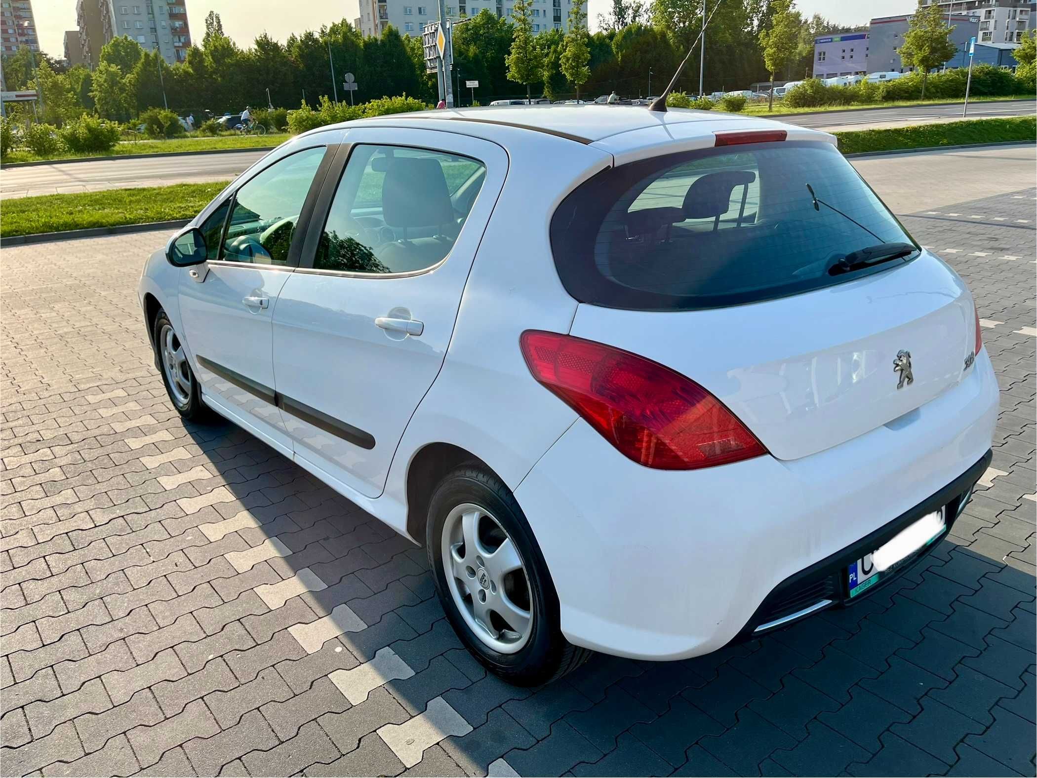 Peugeot 308 Hatchback 1.6 HDi (2012 r.)