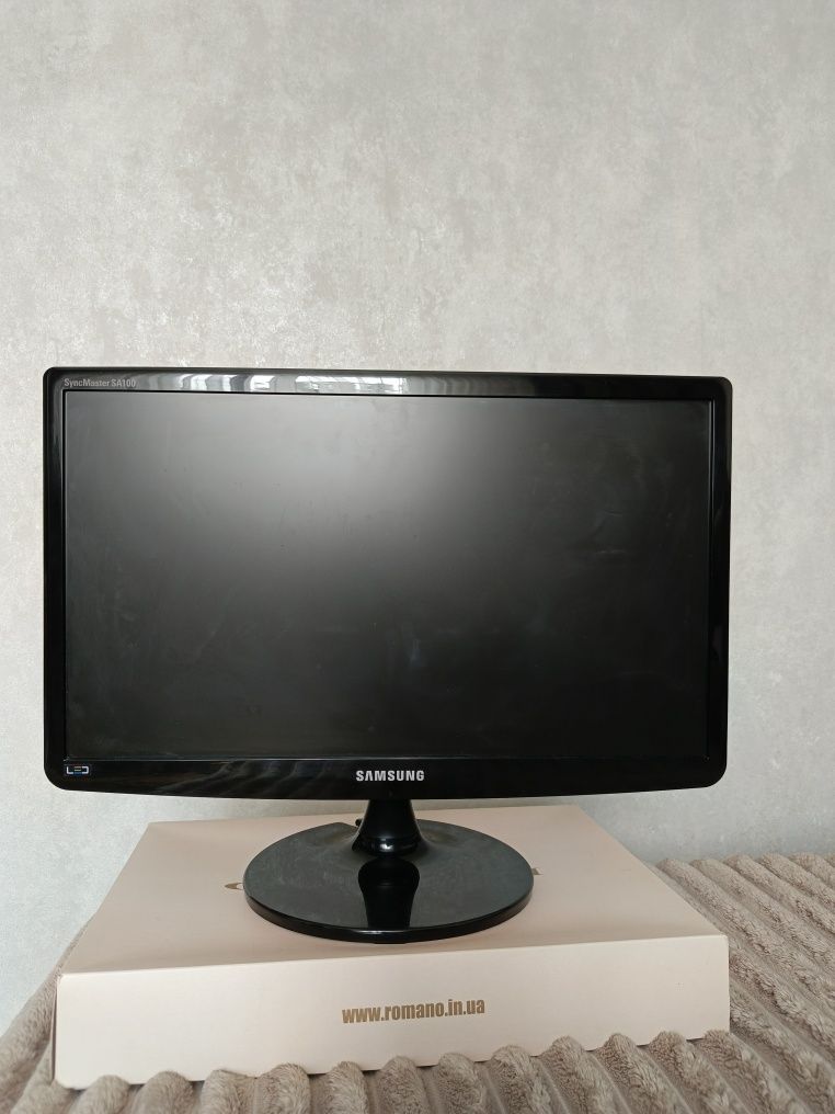 Монітор Samsung SyncMaster SA100