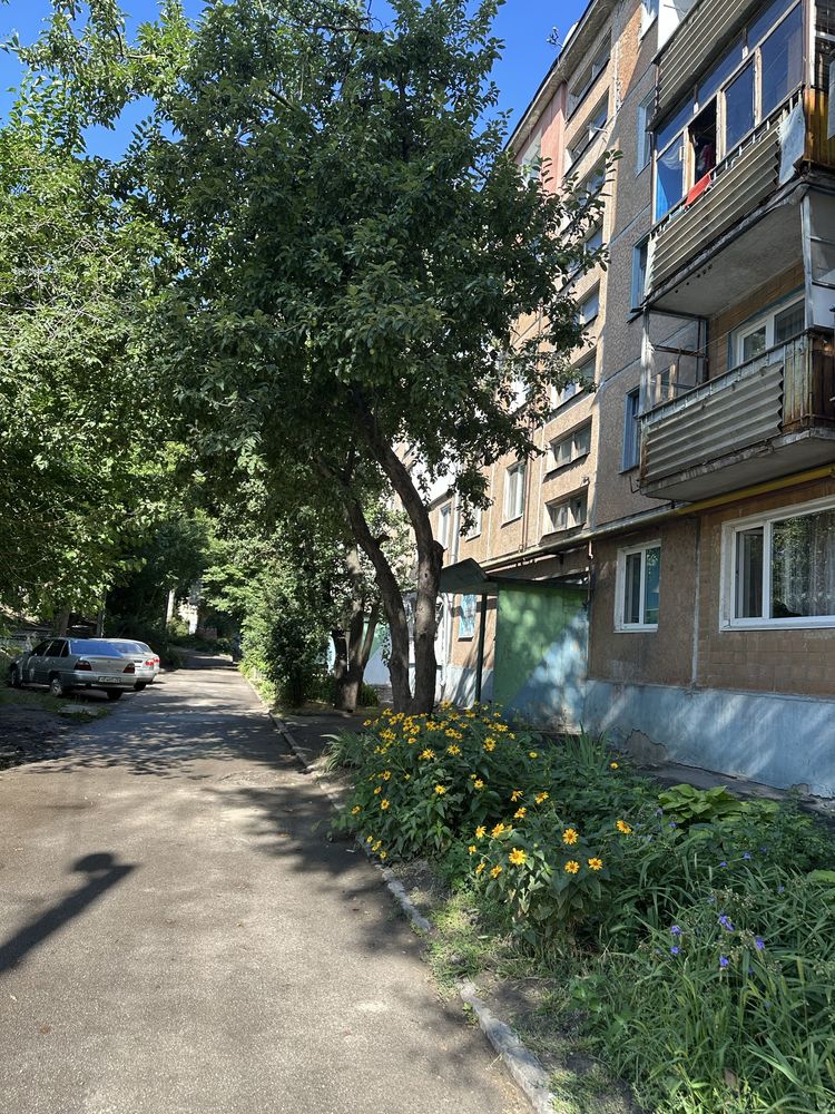 3-х комнатная квартира в центре Черемушек р-н Урбана(Украина)