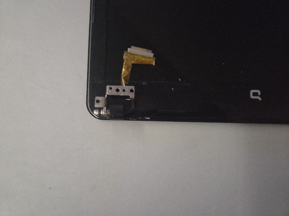 Sprzedam klapę Matrycy do laptopa HP Compaq mini 311