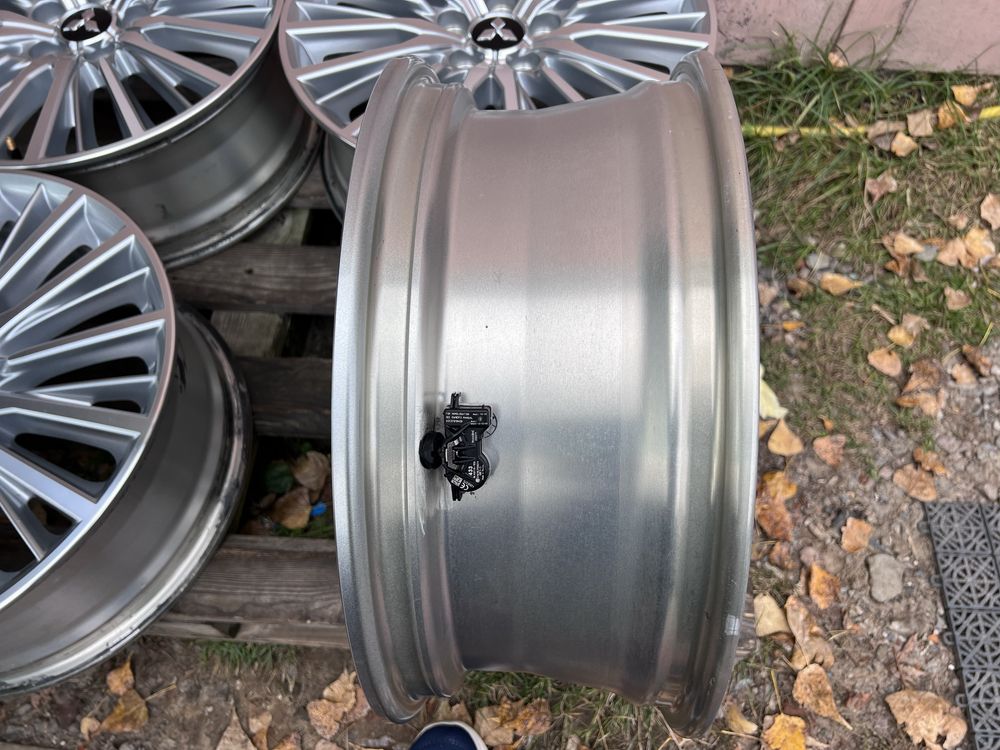 Диски R18 5 114,3 Mitsubishi Outlander 5x114.3