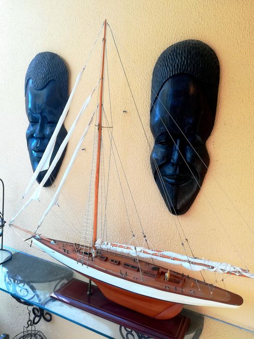 Veleiro em maquette decorativa, de clipper classe J