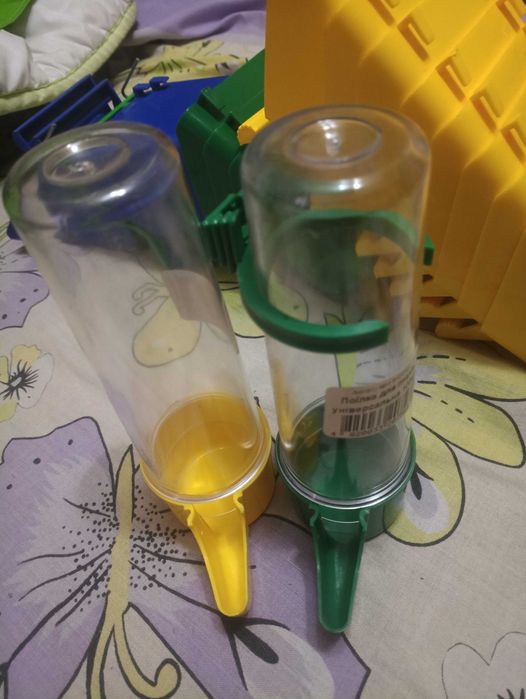 Кормушки, поилки для птиц