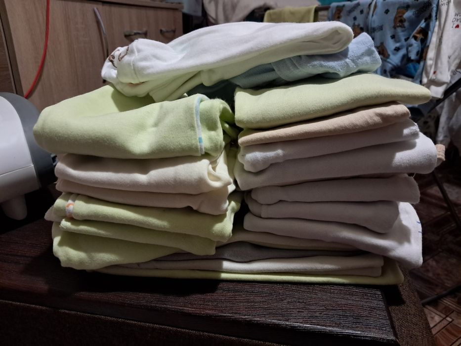 Продам пакет детских вещей  62-68