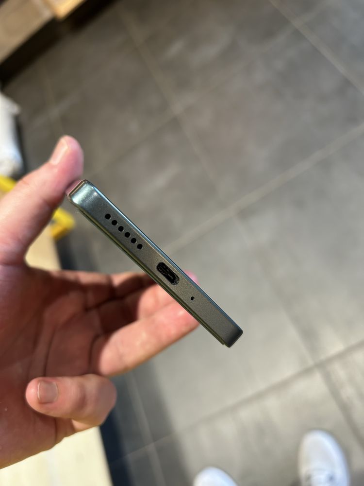 Продам Xiaomi Redmi Note 13 pro 8/256