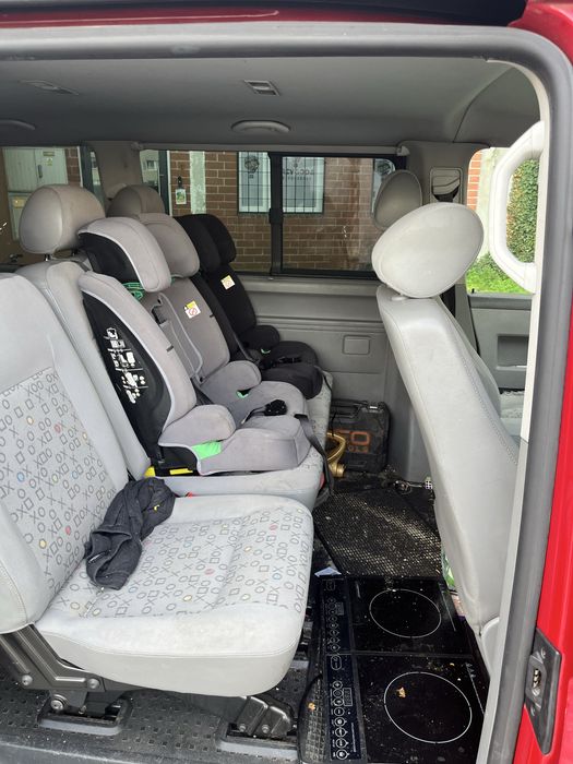 Volkswagen Caravelle 8 osobowy 1,9tdi