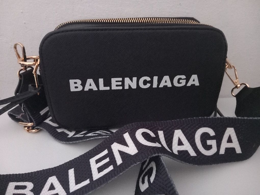 Balenciaga nowa torebka sportowa na ramię