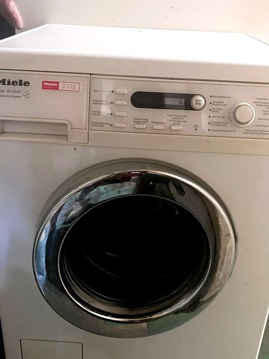 Стіралка Miele,неробоча