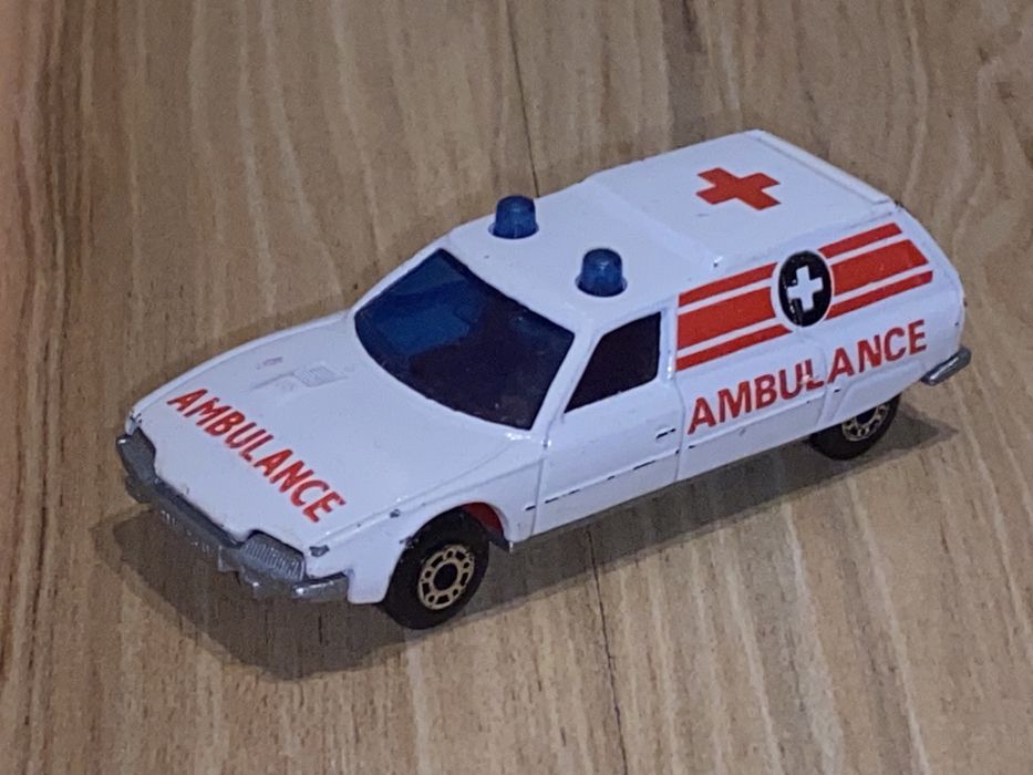 Citroen CX Matchbox Superfast 1979 Ambulance Karetka