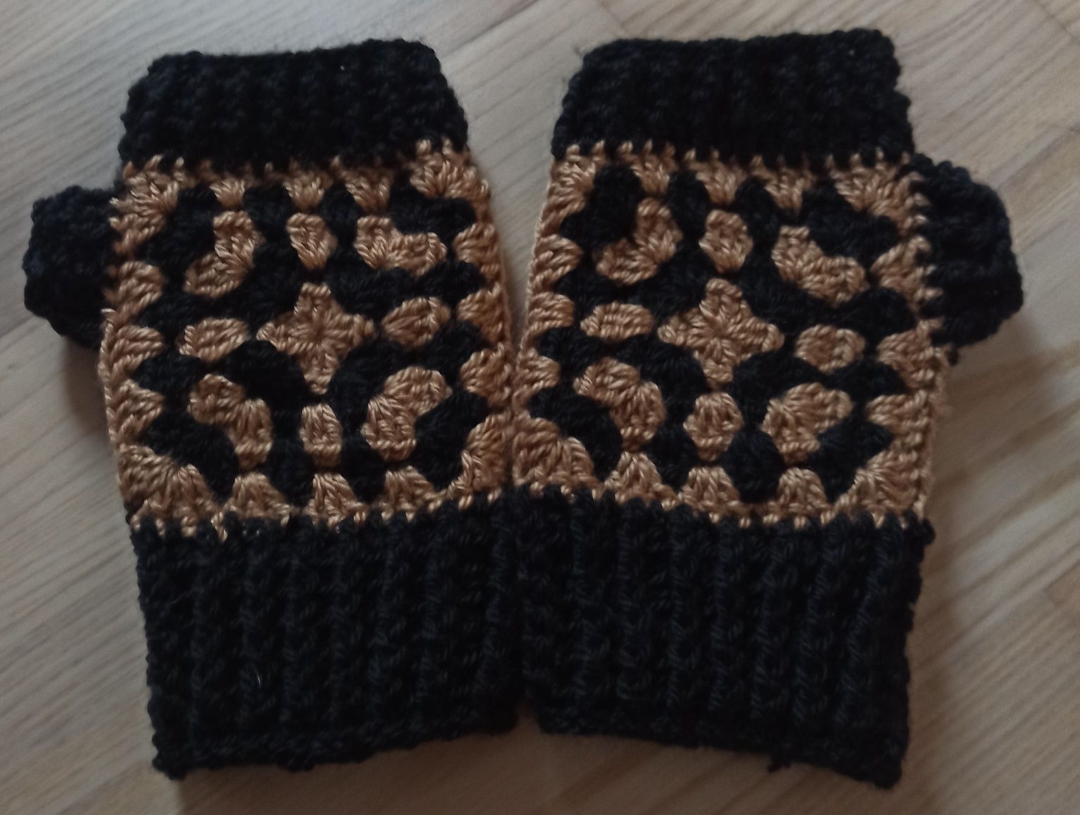 Komplet kapturek balaclava i mitenki