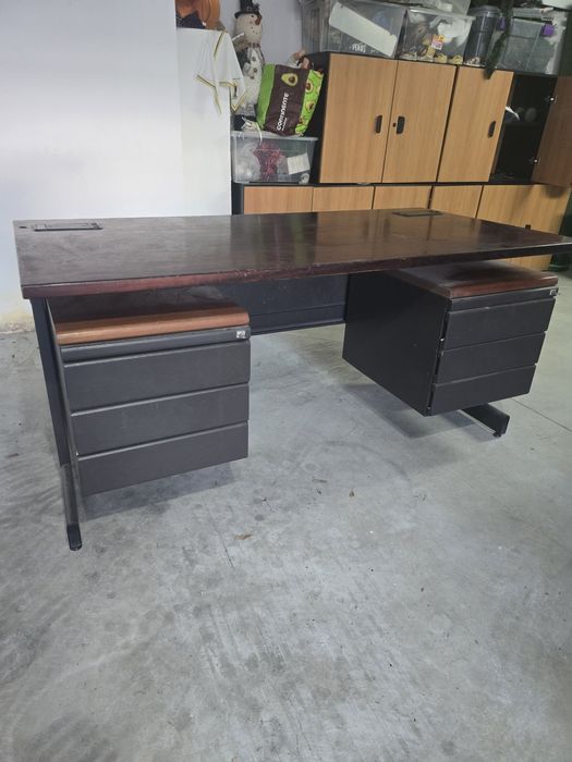 Secretária em Madeira