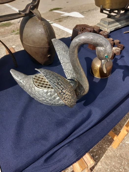 Antique, Fecit Portugal heavy pewter figural swan vessel