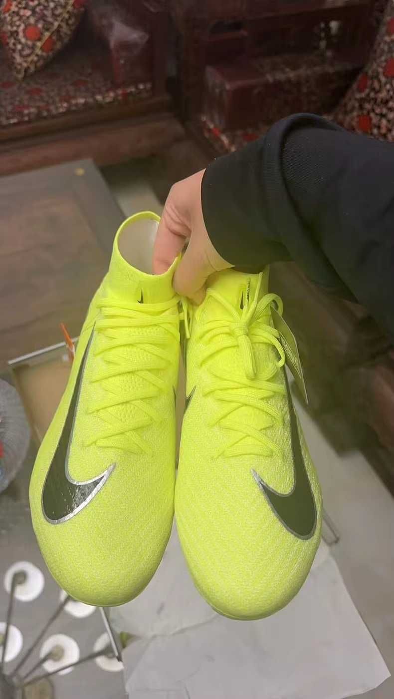 Nike Mercurial Vapor 16 Elite  R.40 Wysoki Top
