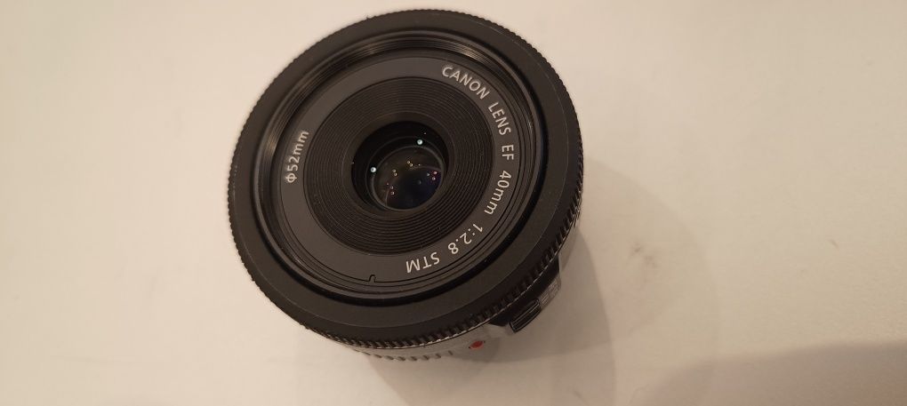 Obiektyw Canon EF 40mm f/2.8 stm pancake