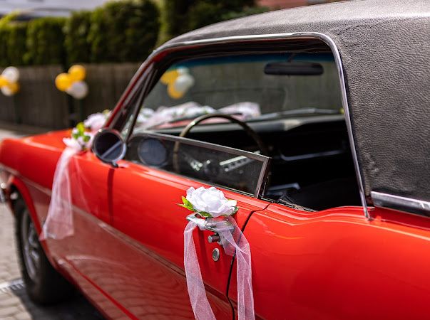 Auto do ślubu - Mustang klasyczny z 1965 roku
