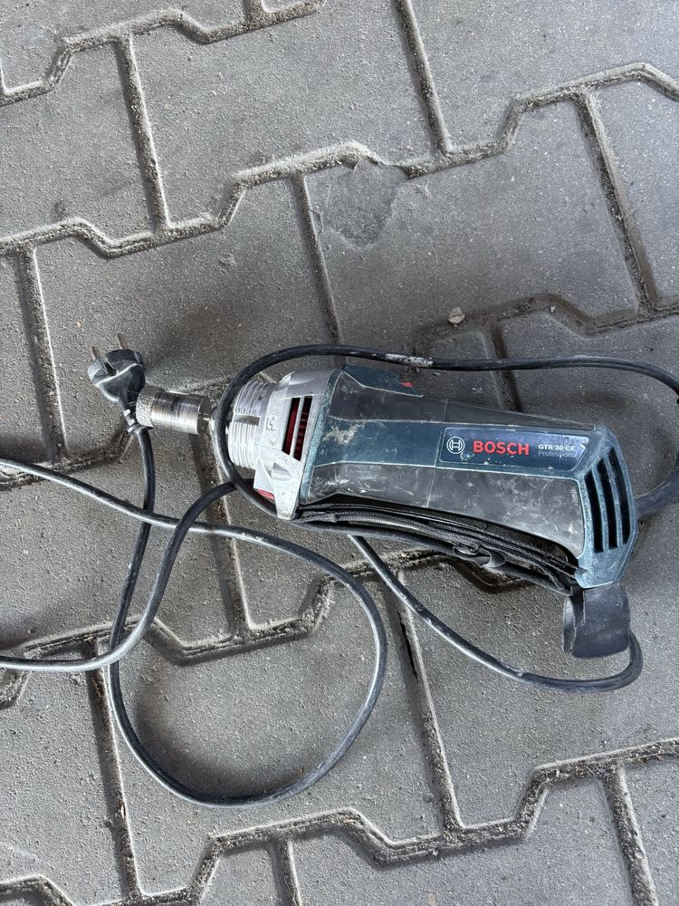 Frezarka Bosch GTR 30 CE