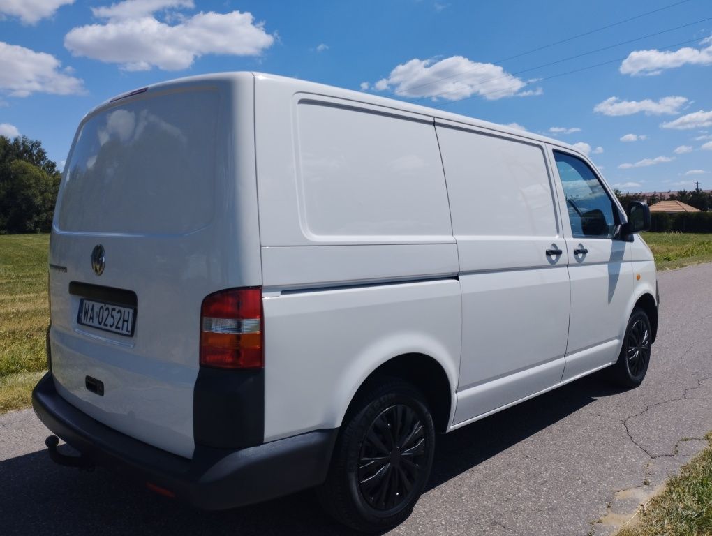 VW Transporter T5 1.9 TDI 2006r Zadbany