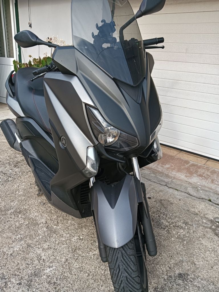Yamaha Xmax 250 cc