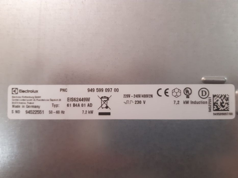 Płyta indukcyjna electrolux biała