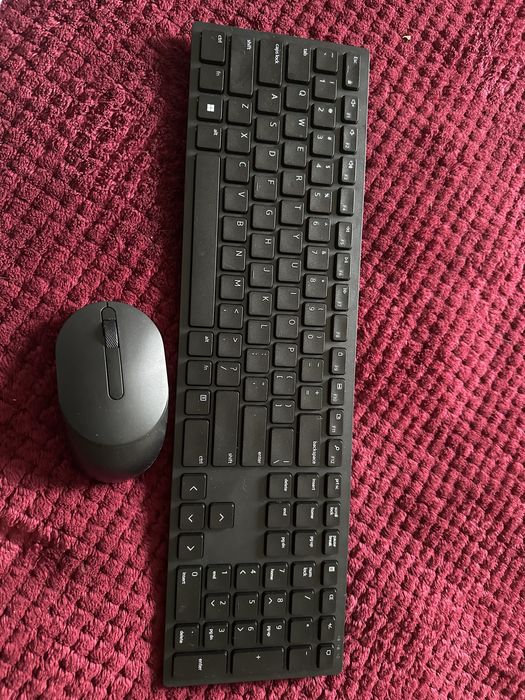 Комплект (клавиатура и мышь) Dell