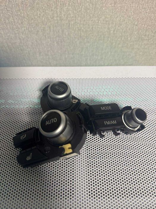 Крутилка температуры кнопка AUTO БМВ Ф01 Ф02 Ф06 Ф07 Ф10 Ф11 Ф12 Ф15