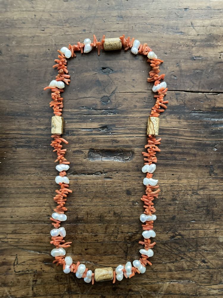 Colar de coral mediterraneo e perolas naturais