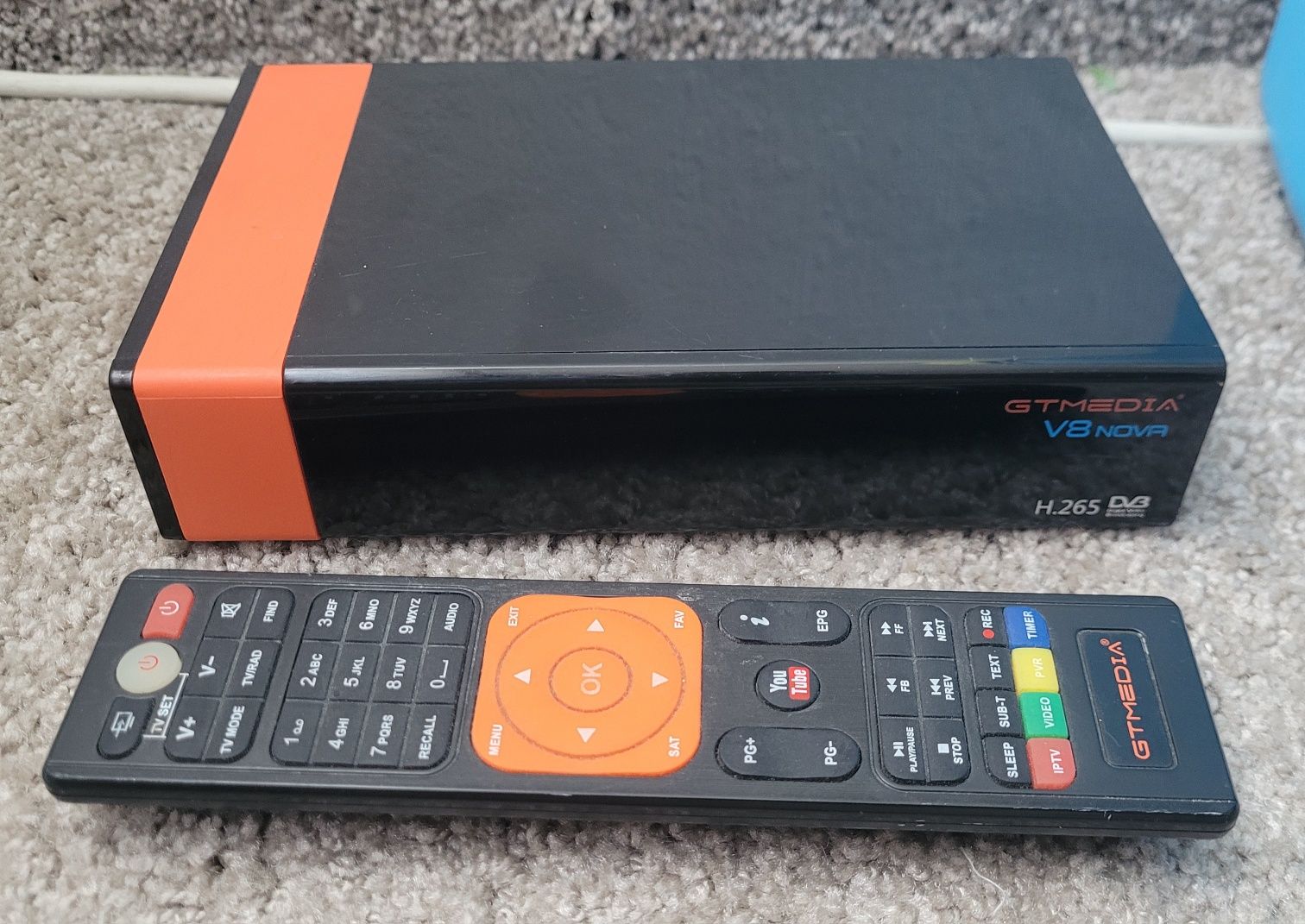 Dekoder satelitarny GTMedia V8 Nova – H.265 / DVB-S2

Stan: bardzo dob