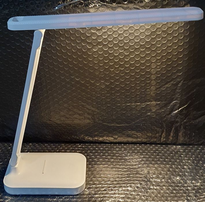 Сенсорна світлодіодна лампа. LED 8W