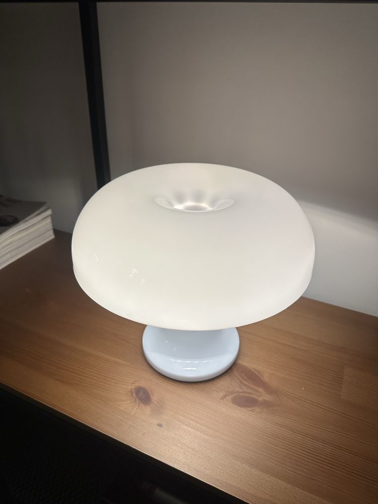 Mała lampa stołowa led grzybek pomarańczowa lub biała