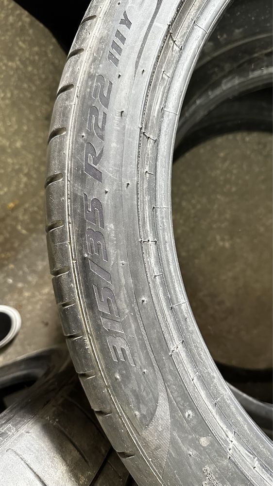 Літня гума Pirelli P Zero 275/40 R22 та 315/35 R22