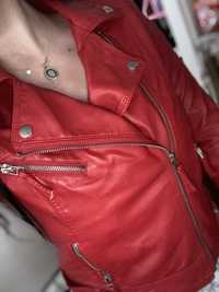 Куртка жіноча червона