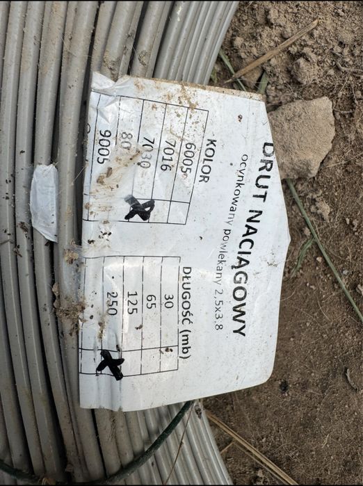 Siatka powlekana z slupkami