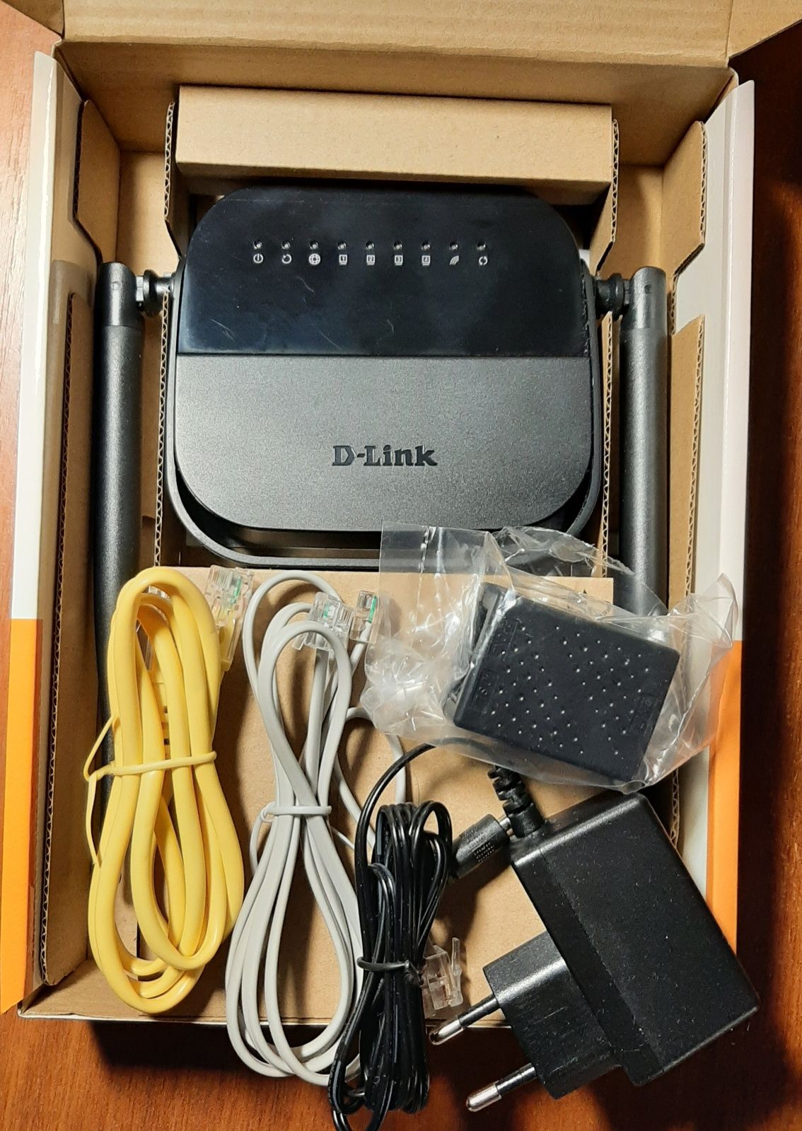 Wi-Fi роутер D-LINK DSL-2750U