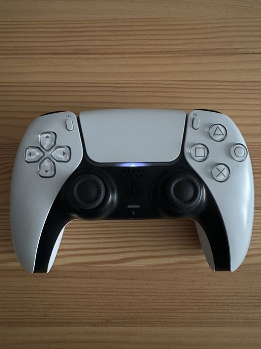 Konsola PlayStation 5 (z napędem)