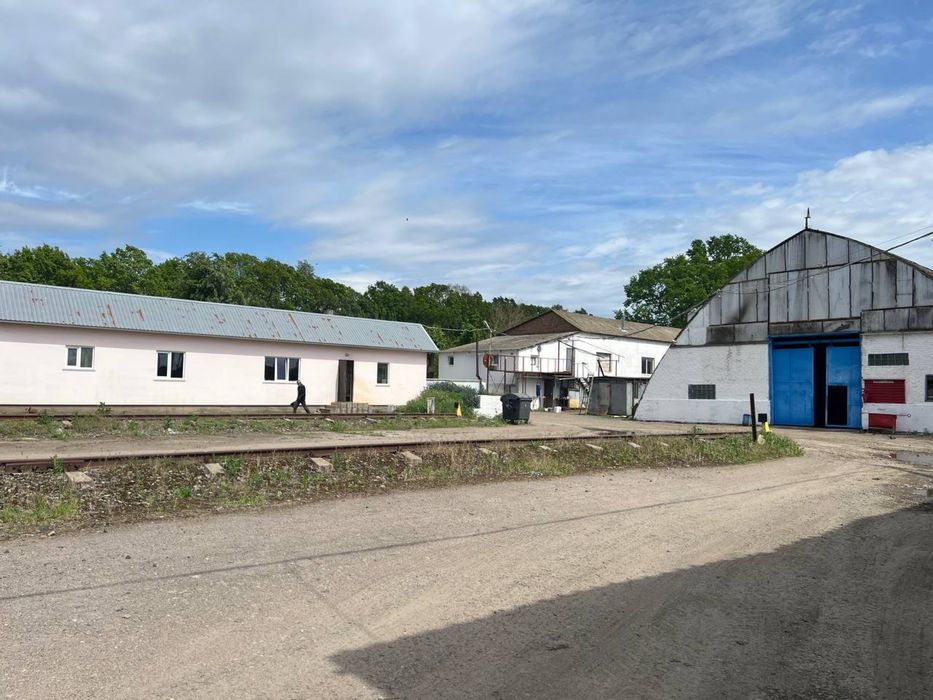 Продаж/Співпраця: 1,5 га території з залізничною колією
