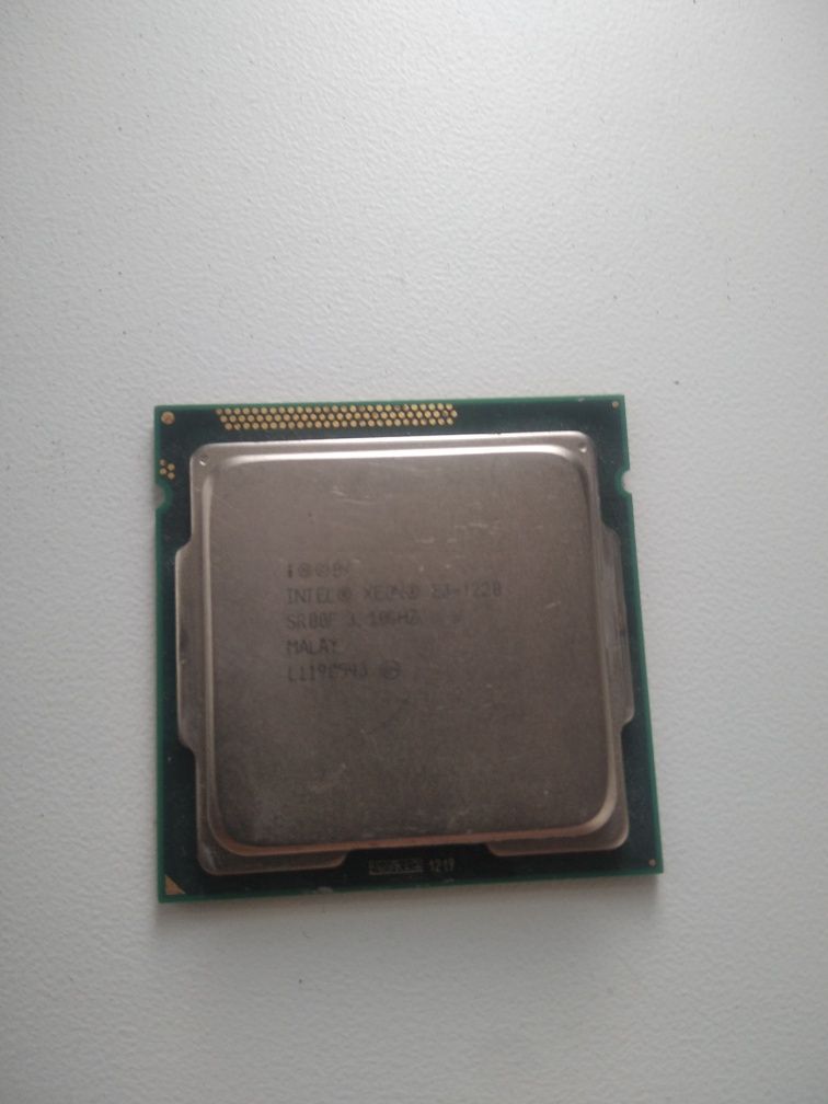 Процесор xeon e3-1220 3.10ghz Socket LGA 1155