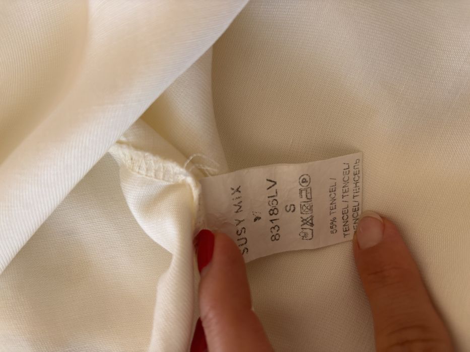 Długa kremowa koszulowa sukienka