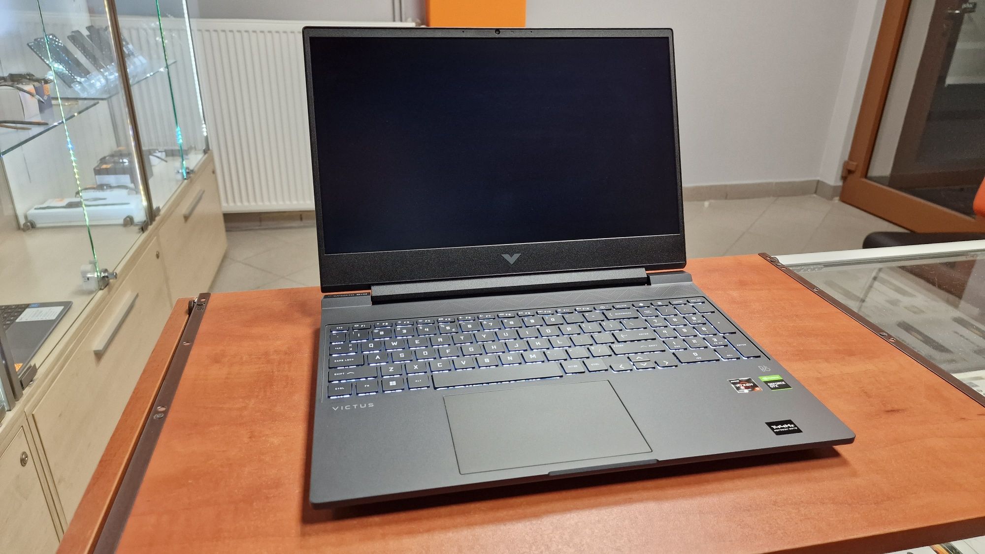 Laptop HP Victus 15-fb0122nw | Ryzen 5 | 512GB SSD | 16GB RAM | gwar.