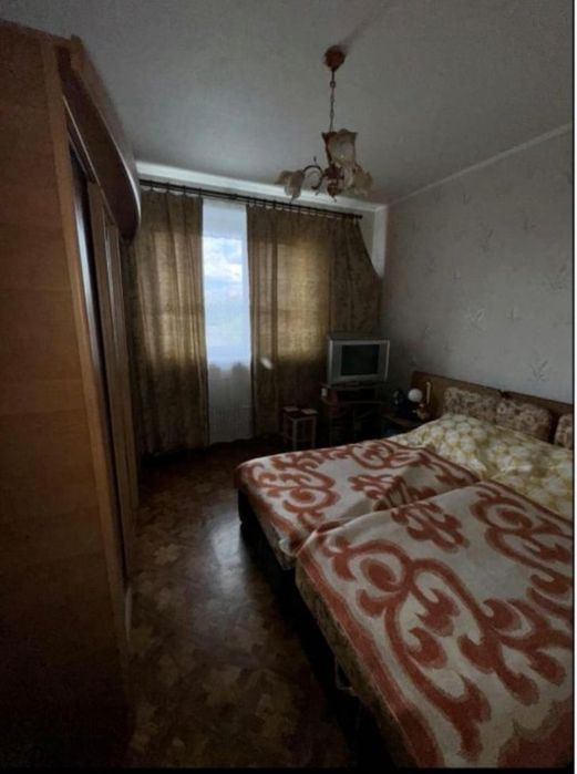 Продам 2 квартиру м.Студентческая Ак.Павлова 142