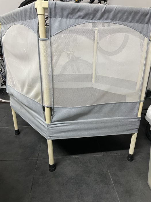 Trampolim para crianças