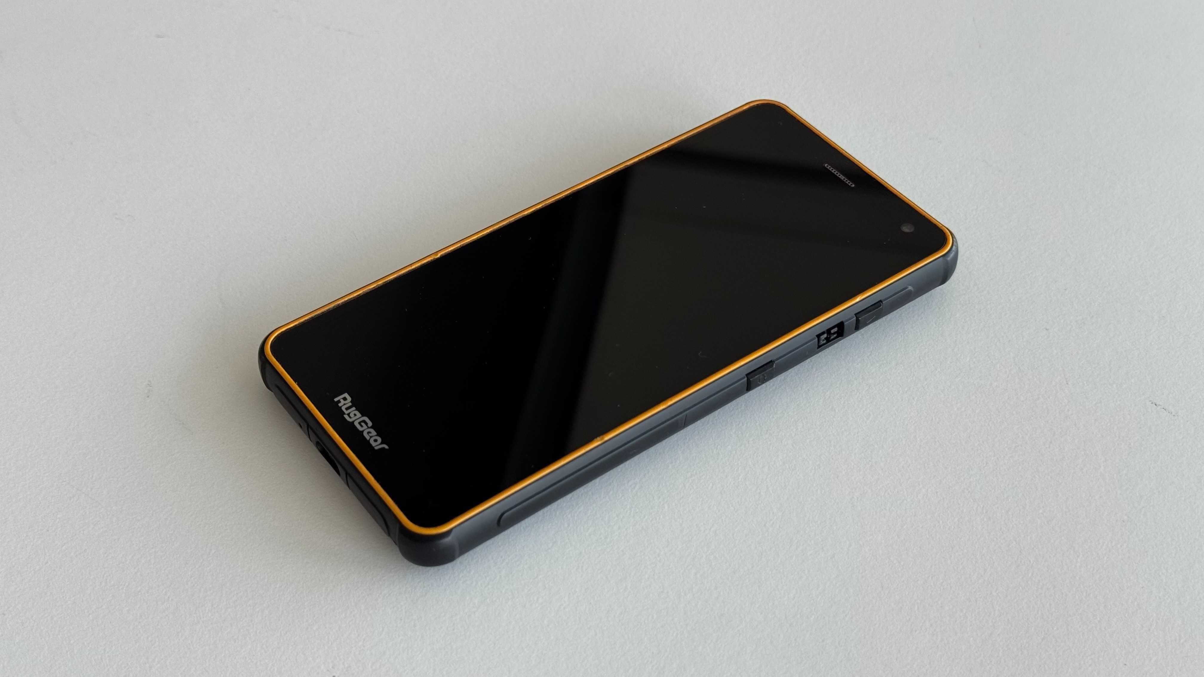 Smartphone RugGear RG650 - Android