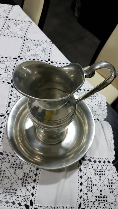 Jarro e bacia em estanho puro