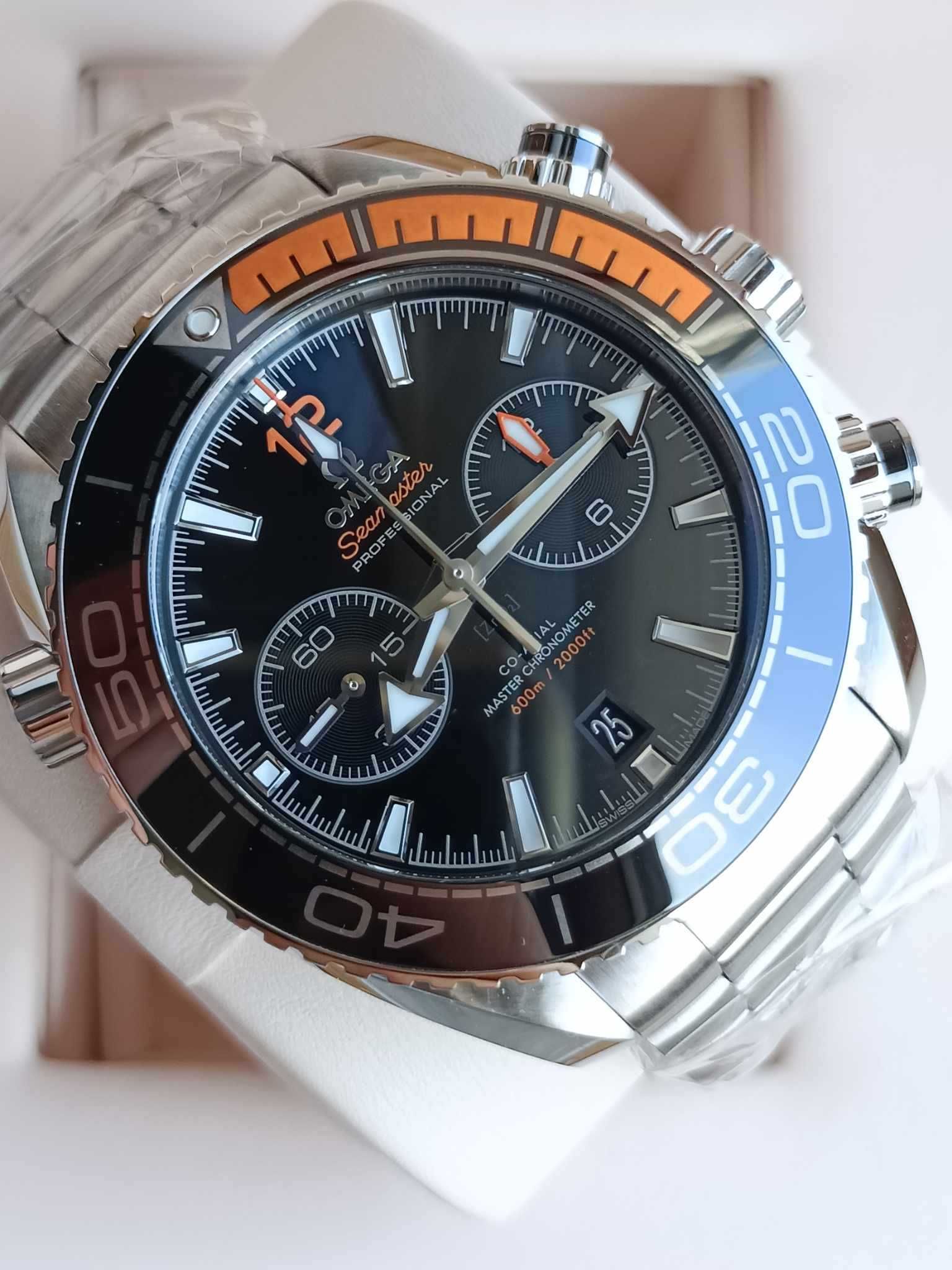 Omega Seamaster Planet Ocean 600M 45,5mm / 01.2024