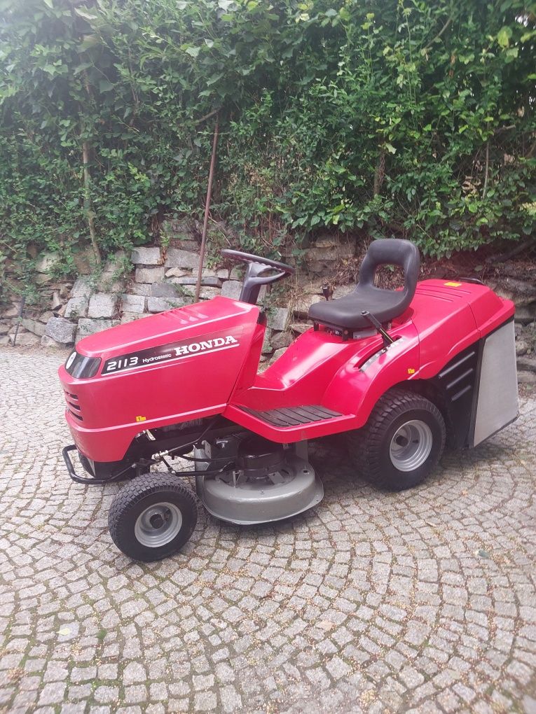 Traktorek kosiarka Honda 2113 hydro