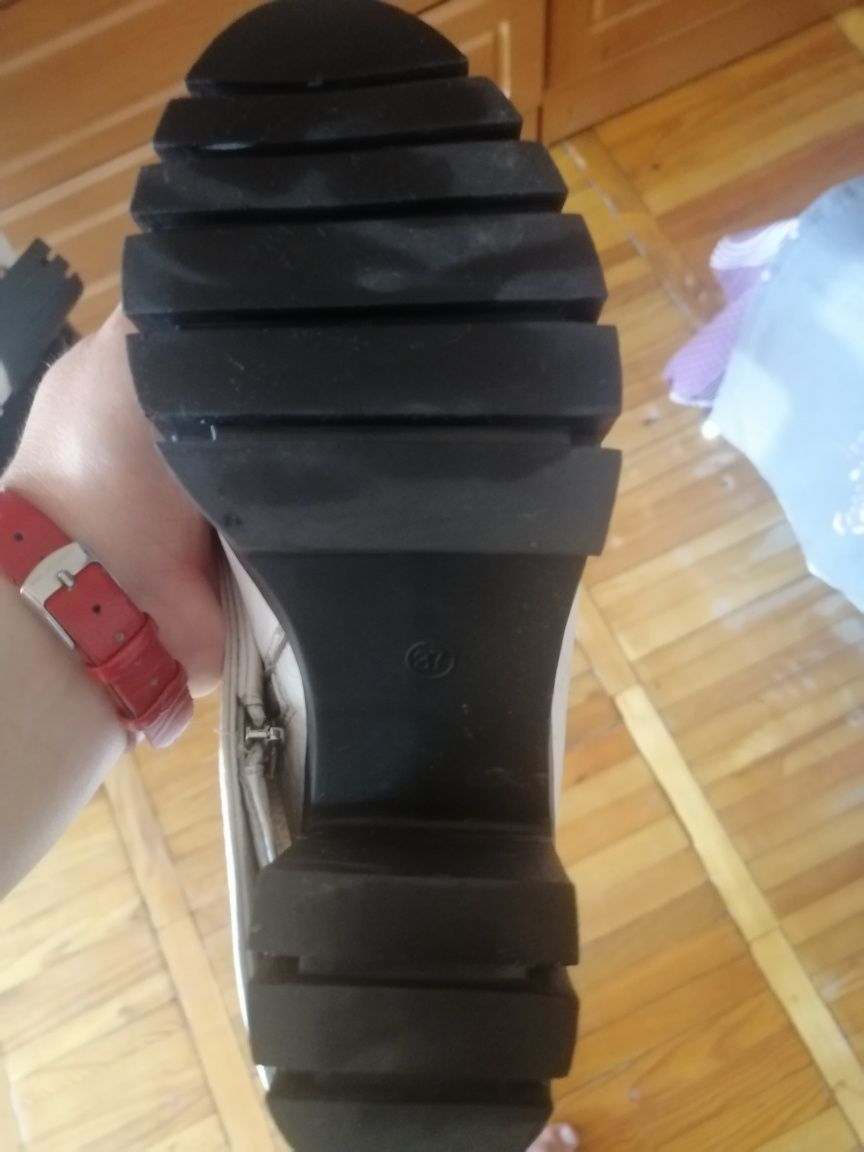Зимнее сапоги продам