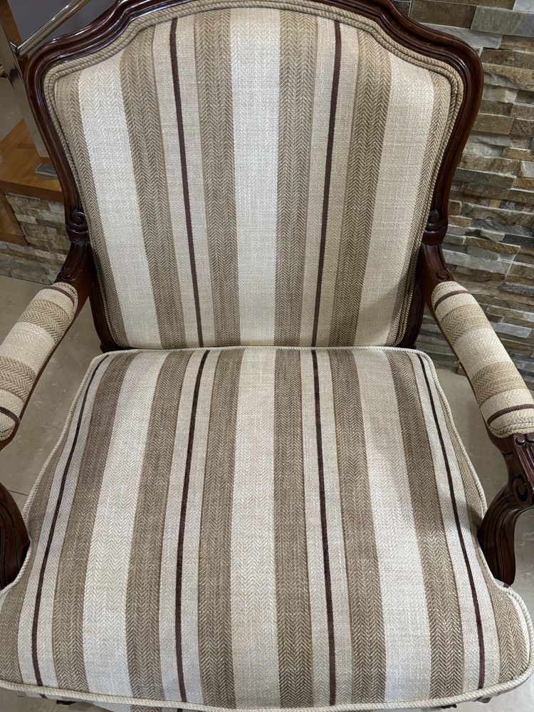 Conjunto de 2 Cadeirões